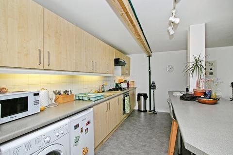 1 bedroom flat for sale, Wellington Gardens, Falmouth, Cornwall, TR11