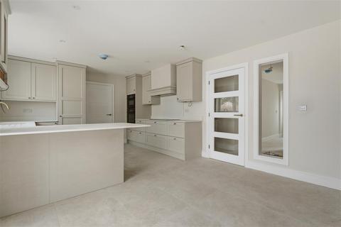 4 bedroom detached house for sale, Rockside Gardens, Frampton Cotterell Bristol BS36
