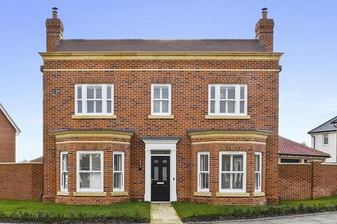 4 bedroom detached house for sale, Lawford Green, Manningtree