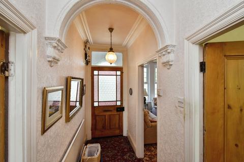 4 bedroom semi-detached house for sale, Pentwyn Road, Ammanford SA18