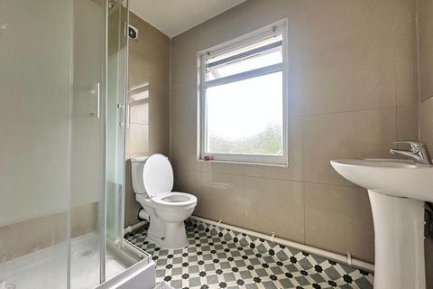 undefined, Pear Tree Avenue, Yiewsley UB7