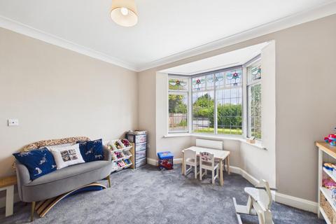 3 bedroom semi-detached house for sale, Bradford Road, Bingley