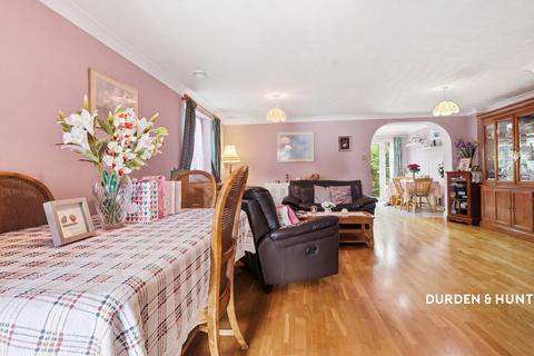 4 bedroom semi-detached house for sale, Godwin Close, Chingford, E4