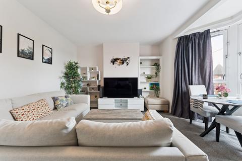 2 bedroom flat for sale, Dumbarton Road, Flat 2/1, Scotstoun, Glasgow, G14 9XG