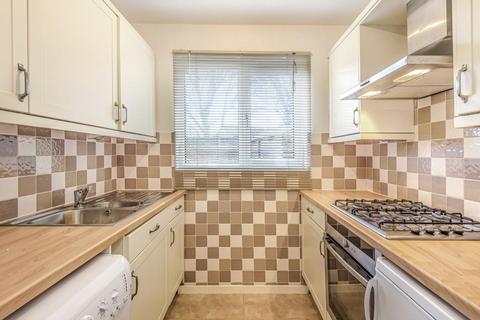 1 bedroom end of terrace house for sale, Heather Close,  Carterton,  Oxfordshire,  OX18