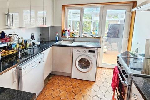 3 bedroom semi-detached house to rent, Felthorpe Close, Lower Earley, Reading, RG6