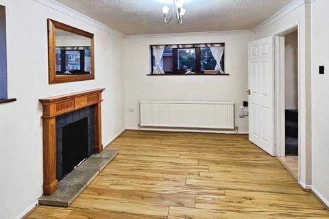 3 bedroom semi-detached house to rent, Felthorpe Close, Lower Earley, Reading, RG6