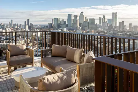 3 bedroom penthouse for sale, Bow Green, Bow, Bow Common Lane, London E3