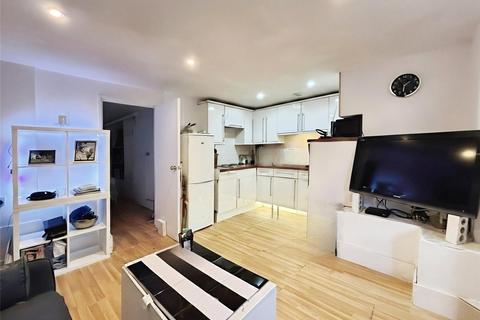 1 bedroom flat for sale, Waller Road, London SE14
