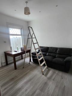 2 bedroom house to rent, Roman Road, London E6