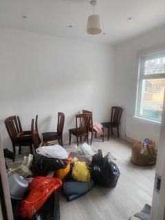 2 bedroom house to rent, Roman Road, London E6