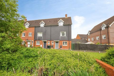 4 bedroom townhouse for sale, Deyley Way, Ashford, TN23 5
