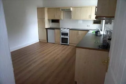 2 bedroom semi-detached house to rent - View 2