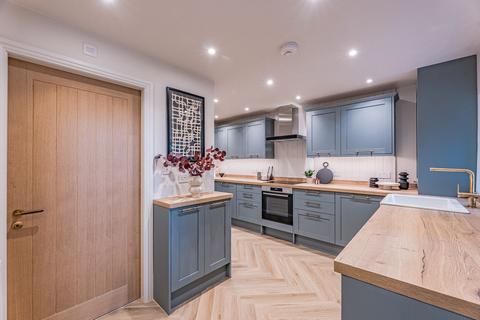 2 bedroom flat for sale, Church View, New Mills, SK22