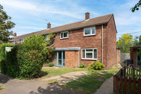 End of terrace house - Fortescue Road, Cambridge, CB4