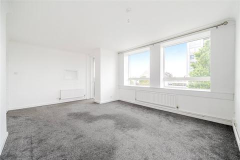 2 bedroom flat for sale, Wellington Close, Walton-On-Thames, KT12