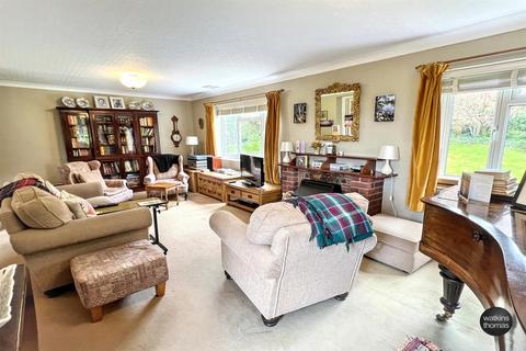 5 bedroom detached house for sale, Lichfield Avenue, Tupsley, Hereford, HR1