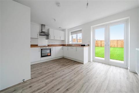 3 bedroom semi-detached house to rent, Dovecote Avenue, S63