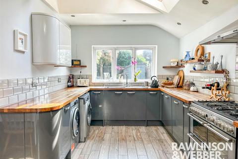 undefined, Grange Road, West Molesey KT8