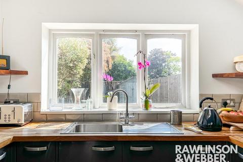 undefined, Grange Road, West Molesey KT8
