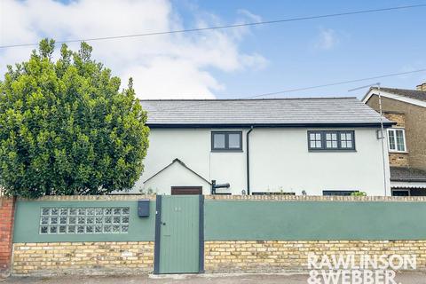 Avern Road, West Molesey KT8