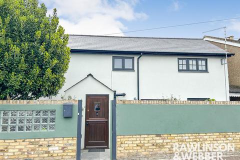 Avern Road, West Molesey KT8