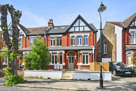 1 bedroom flat for sale, Avenue Gardens, London, W3