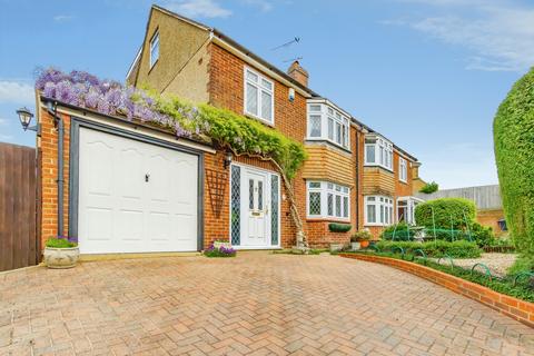Shirley Avenue, Coulsdon, CR5