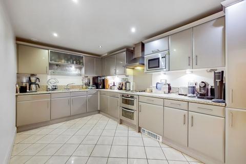 2 bedroom flat to rent, Brentford Lock, Brentford, TW8