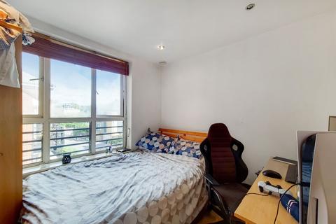 2 bedroom flat to rent, Brentford Lock, Brentford, TW8