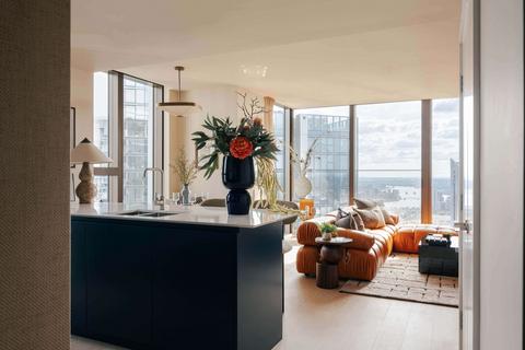 3 bedroom apartment for sale, South Quay Plaza, Canary Wharf, Marsh Wall, London E14