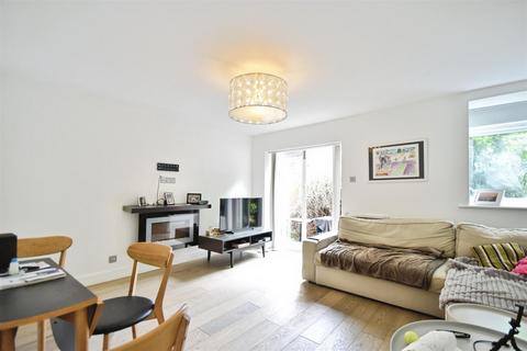 1 bedroom apartment for sale, Thames Row, Kew Bridge Road