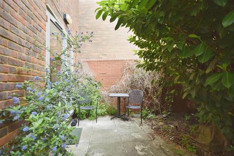 1 bedroom apartment for sale, Thames Row, Kew Bridge Road