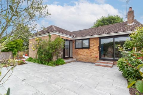 4 bedroom detached bungalow for sale, Somerville Road, Sandford