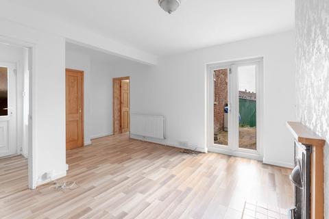 2 bedroom flat for sale, Elfleda Road, Cambridge, CB5
