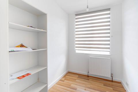 2 bedroom flat for sale, Elfleda Road, Cambridge, CB5