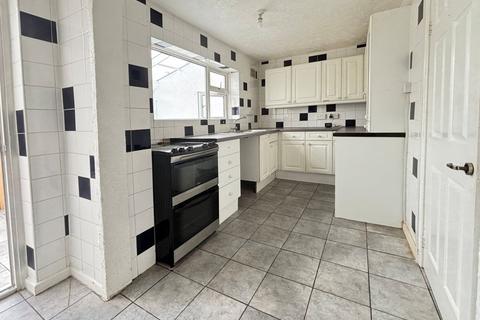 2 bedroom terraced house for sale, Wells Road, Barnwood, GL4