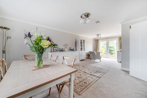 3 bedroom bungalow for sale, Pine Grove, Church Crookham, GU52
