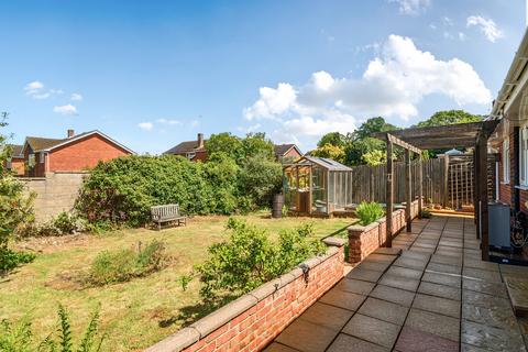 3 bedroom bungalow for sale, Pine Grove, Church Crookham, GU52