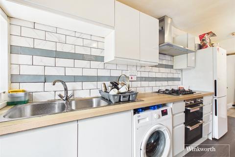 3 bedroom terraced house to rent, Liverpool Road, Reading, Berkshire, RG1