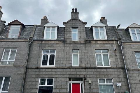Flat - Wallfield Place, Aberdeen, AB25