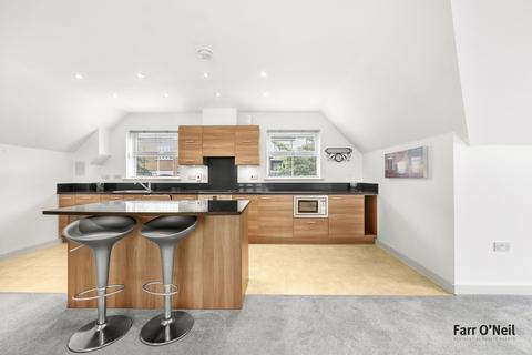 2 bedroom penthouse for sale, High Road, Buckhurst Hill, IG9