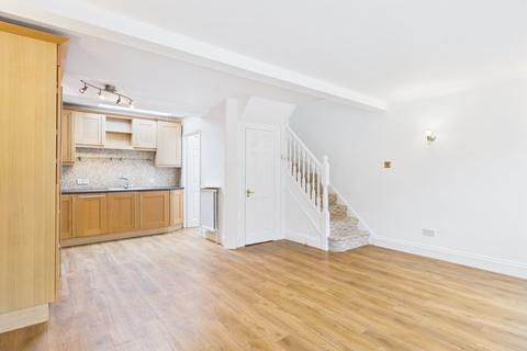 2 bedroom terraced house for sale, Thornhill Close, Amersham, Buckinghamshire, HP7
