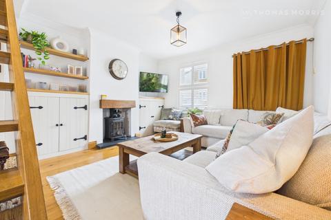 2 bedroom semi-detached house for sale, Hitchin Street, Bedfordshire SG18
