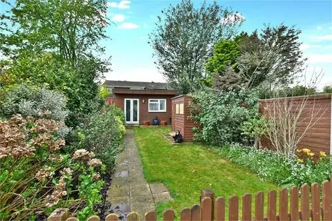 3 bedroom semi-detached house to rent – pohled 3