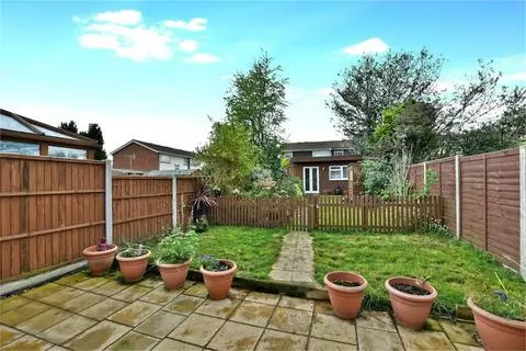 3 bedroom semi-detached house to rent – pohled 4