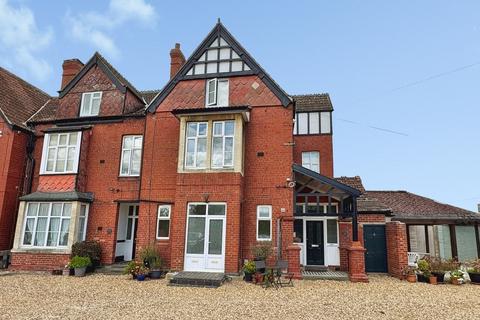 Studio to rent, Studley Manor, 270 Frome Road