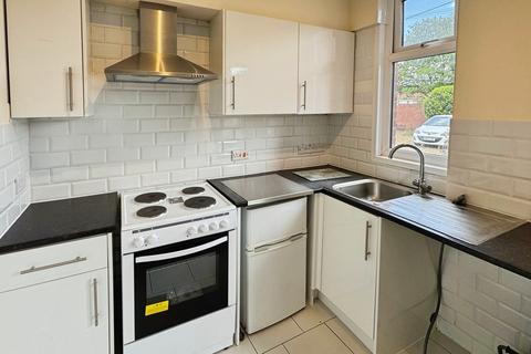 Studio to rent, Studley Manor, 270 Frome Road