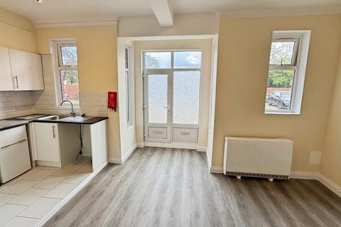 Studio to rent, Studley Manor, 270 Frome Road