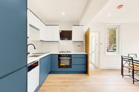4 bedroom terraced house to rent, Garlinge Road, London NW2